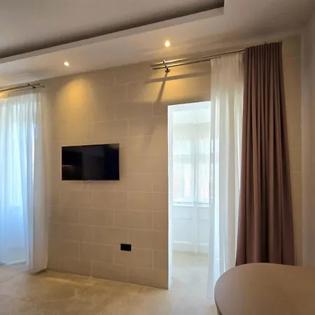 Guest house Casa Lina 4*